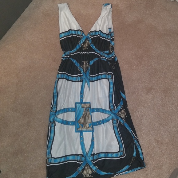 Adorable sundress - Picture 2 of 2